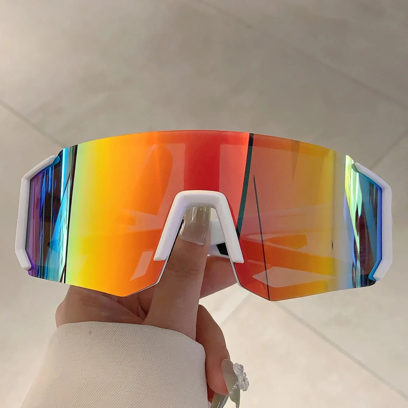 男性用アウトドアスポーツサングラス 軽量オーバーサイズ メン - Men'S Fashion Glasses のレビューと価格
