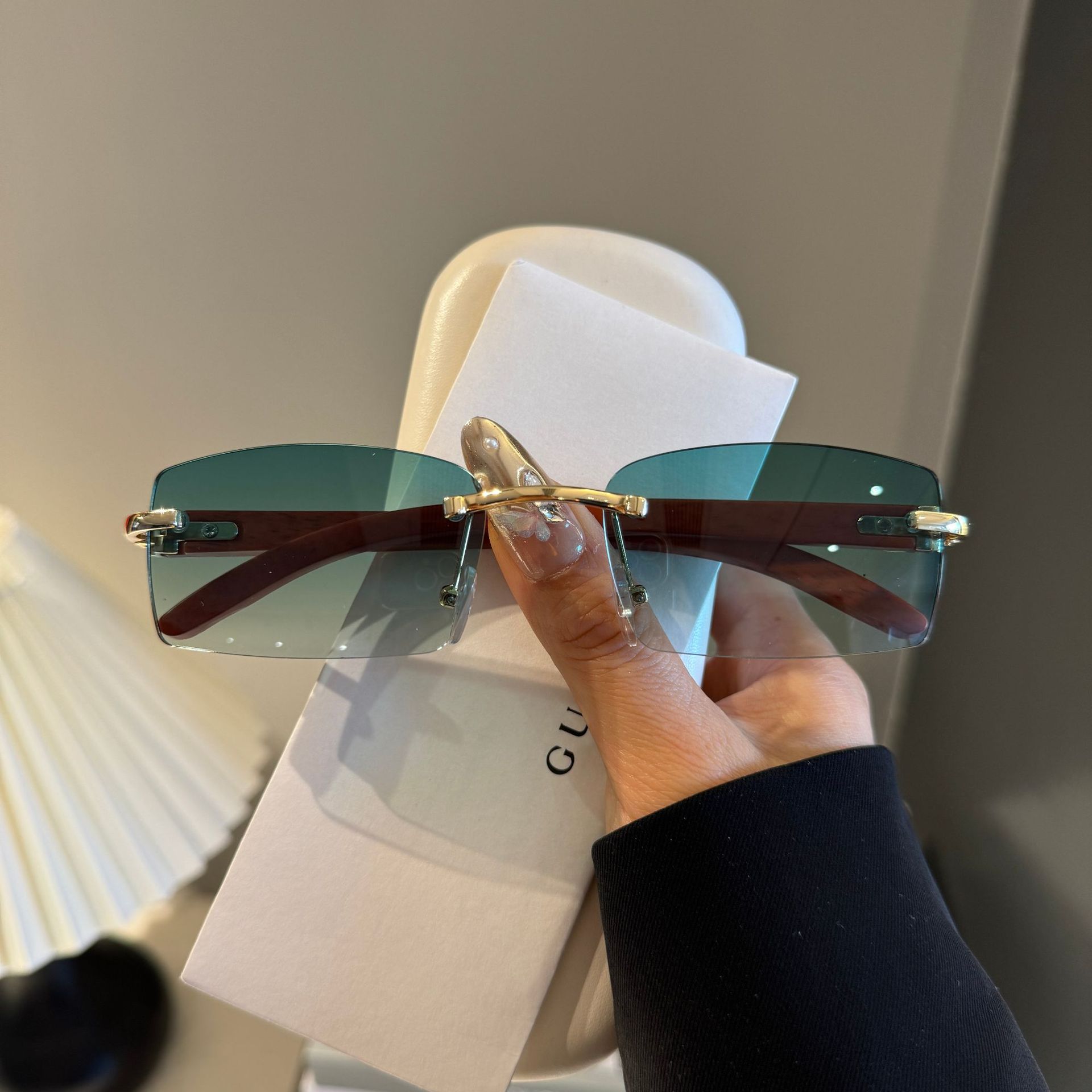 小さなリムレスサングラス男性女性木製高級ブランドレトロサング - Men'S Fashion Rimless Glasses のレビューと価格