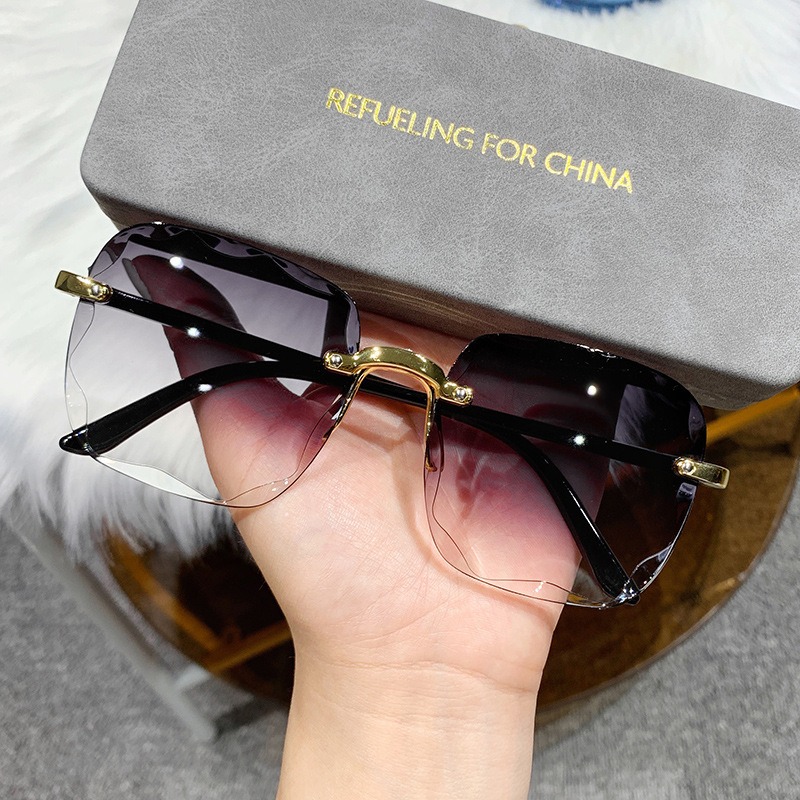 スクエア型リムレスサングラス レディース ラグジュアリーブラ - Men'S Fashion Rimless Glasses のレビューと価格