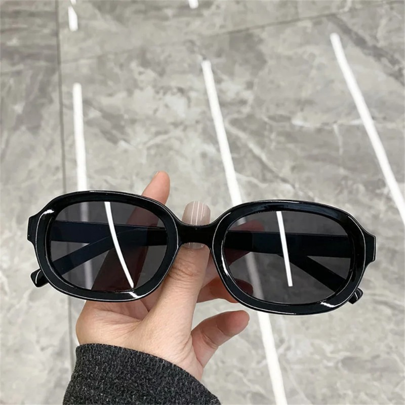 高品質なスクエア型サングラス。男女兼用。ヴィンテージファッシ - Men'S Fashion Glasses のレビューと価格